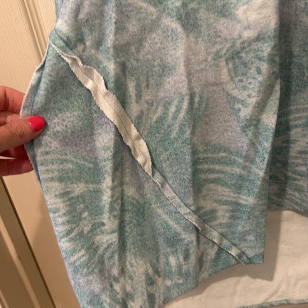 Urban Outfitters Out From Under NWT seamed oversized sweatshirt, small - Picture 6 of 9